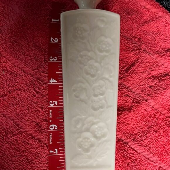 8 inch Lenox Bud Vase - Picture 5 of 5